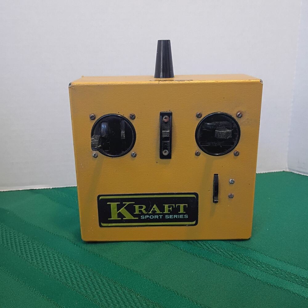 Vintage Kraft Sports Series Radio Control RC Transmitter 72.24 Mhz